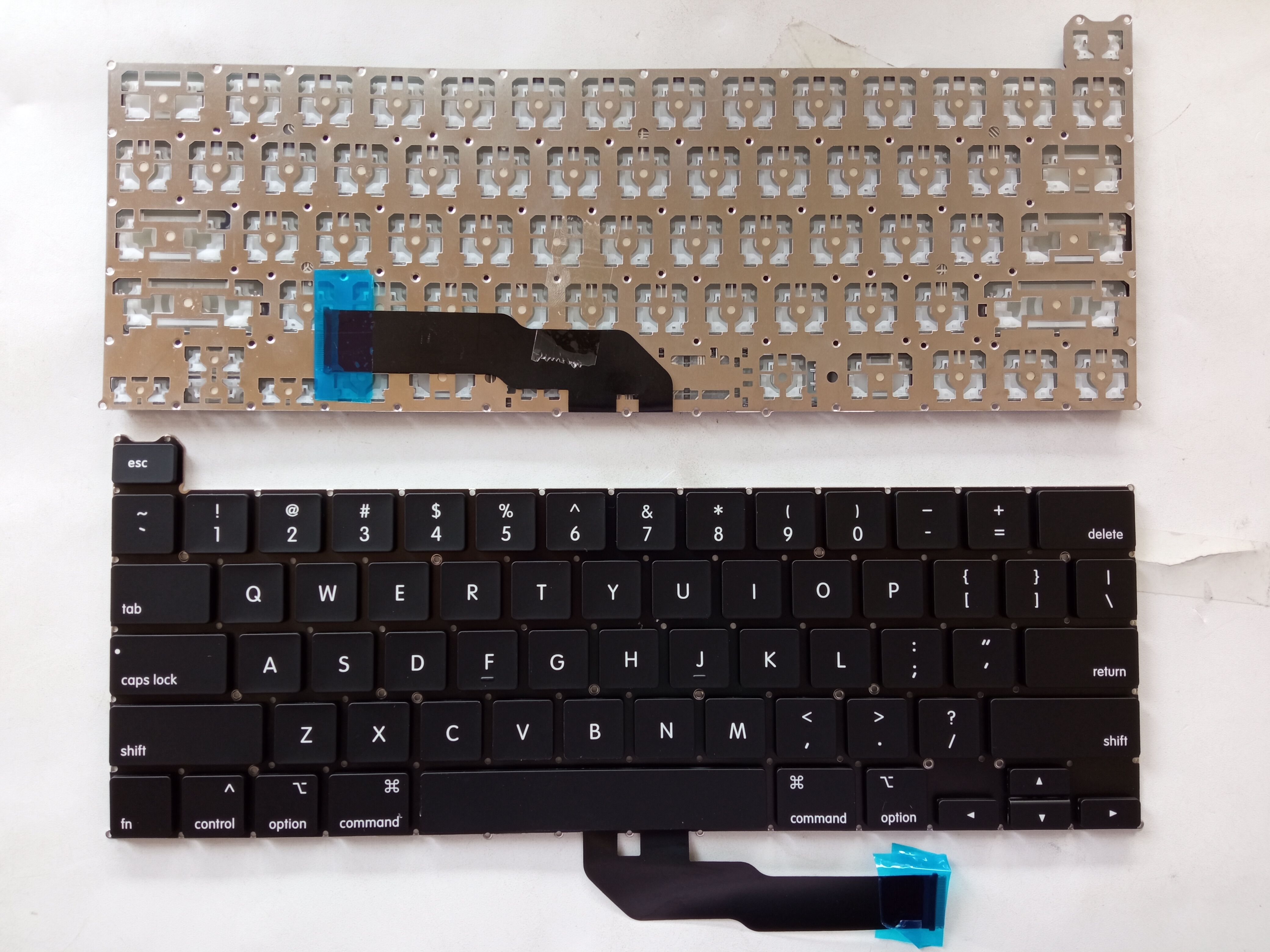 Picture of New Replacement Laptop Keyboard For APPLE A2251 small carriage return BLACK US Layout